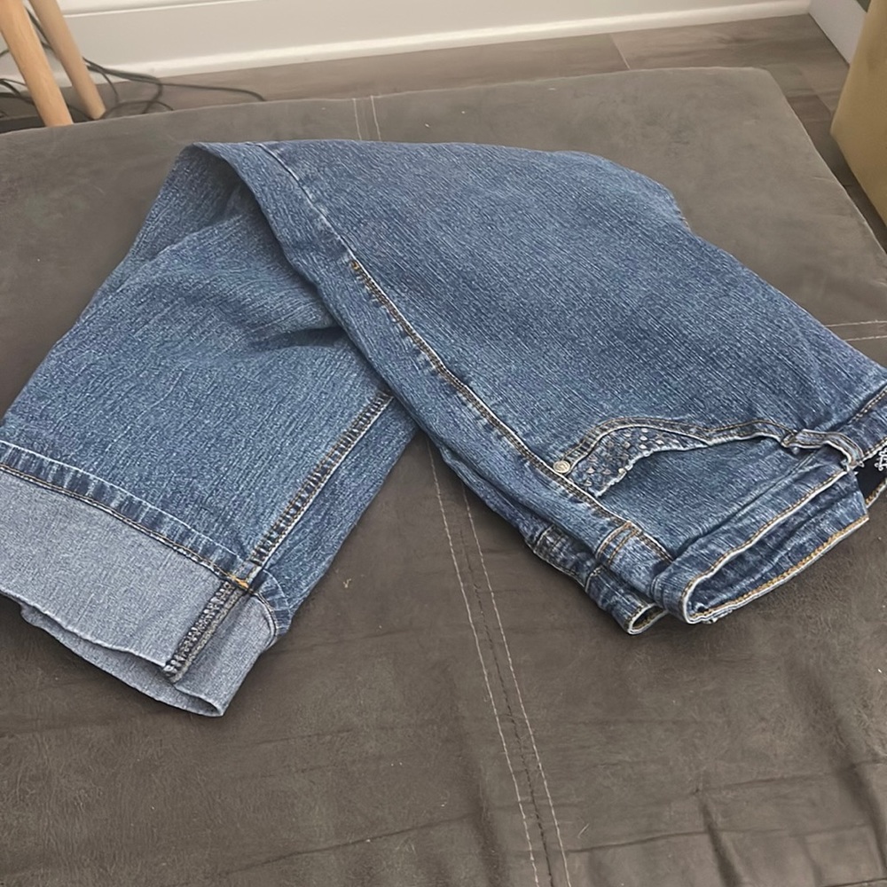 Women’s jeans capri length